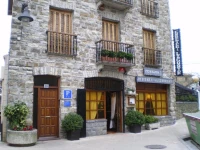 Asador Pension Lagunak 2*