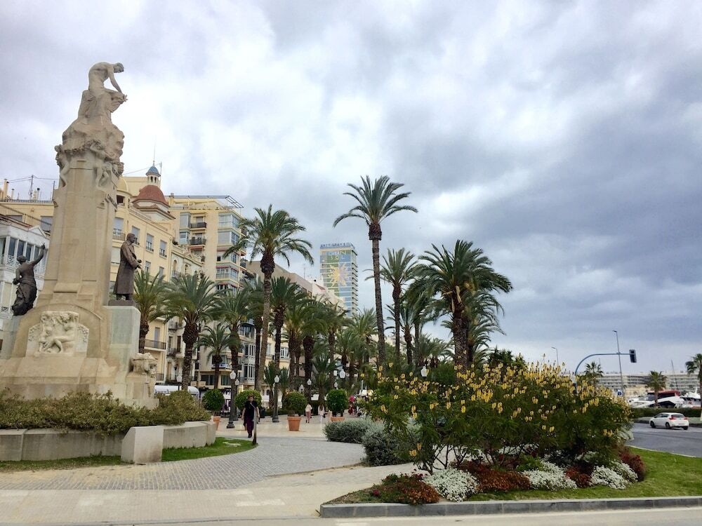 Altamira Apartments 