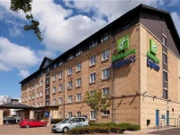 Holiday Inn Express Waterfront Hotel 3*