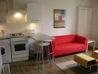 1 Salmond Place 