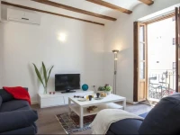 Singular Apartments Station 