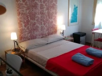 XY Travellers Guest House 