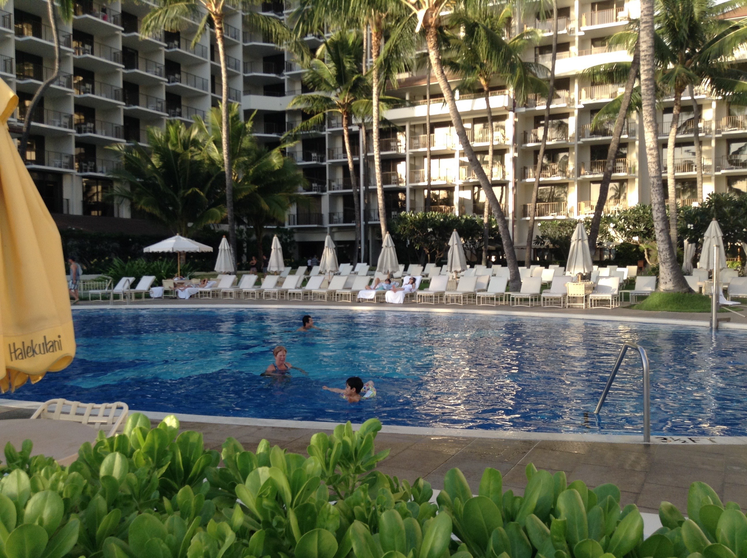 Halekulani Hotel 5*