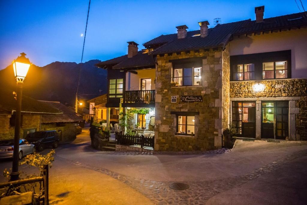 Apartamentos Rurales El Collain de Campiellos 3*