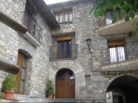 Casa Cosculluela 