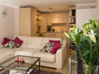 2 bed Gayfield Square 