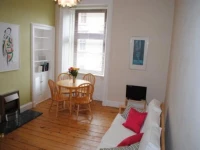 2 Bed Lovely Leith Flat 