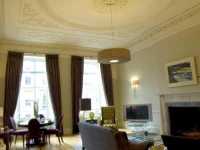 20/2 Great King Street 