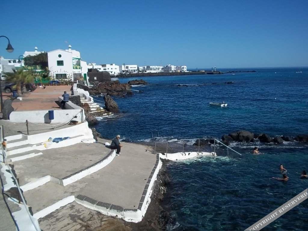 Apartments Arrieta II 3*