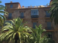 Life Apartments Alameda Colon 