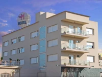 Hotel H 2*