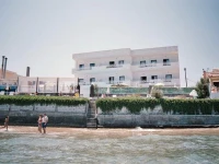 Sunset Apartments 2*