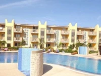 Djadsal Moradias Tropical Resort 