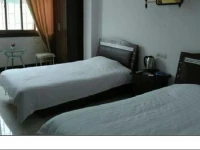 Longfeng Hot-spring Inn 
