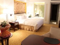 World Trade Hotel Tonglu 5*