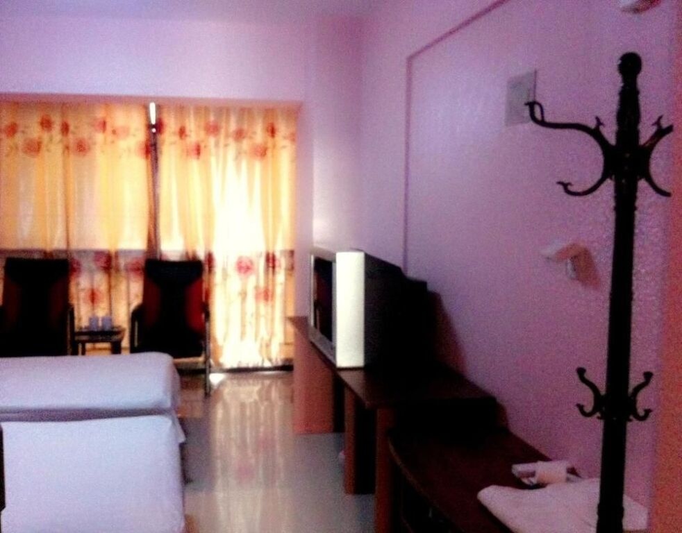 Jiannanyi Holiday Hotel 