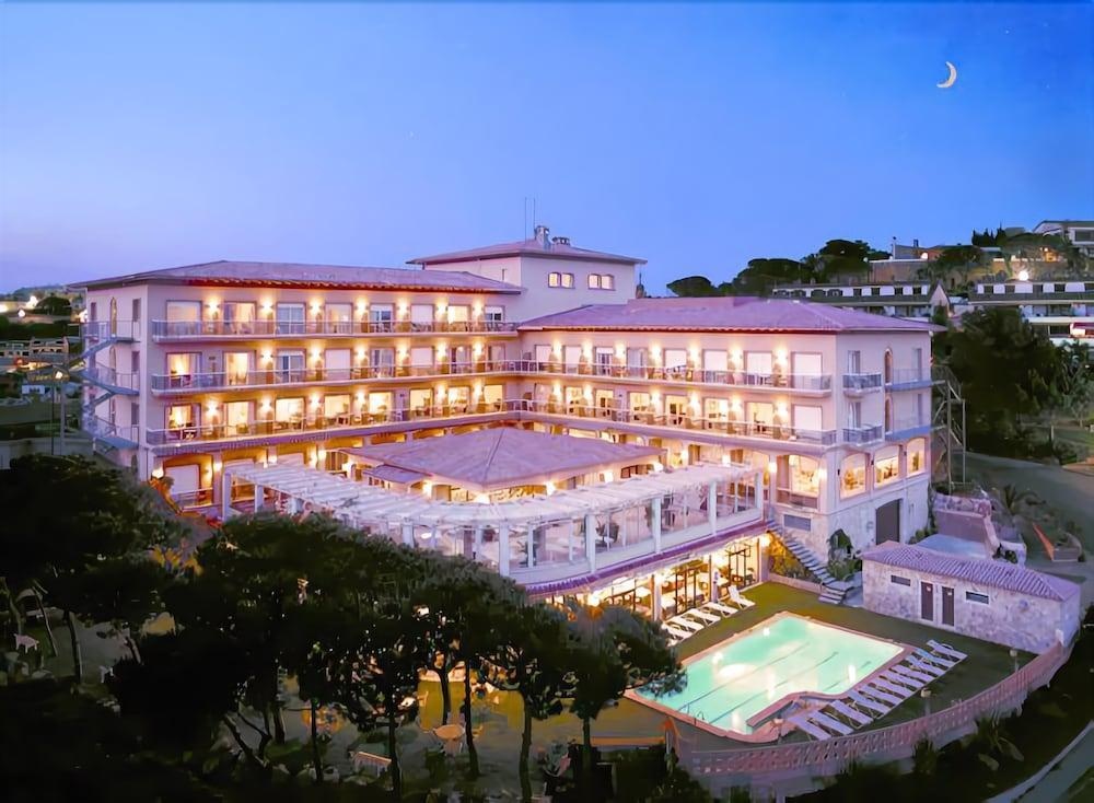 Hipocrates Curhotel 4*