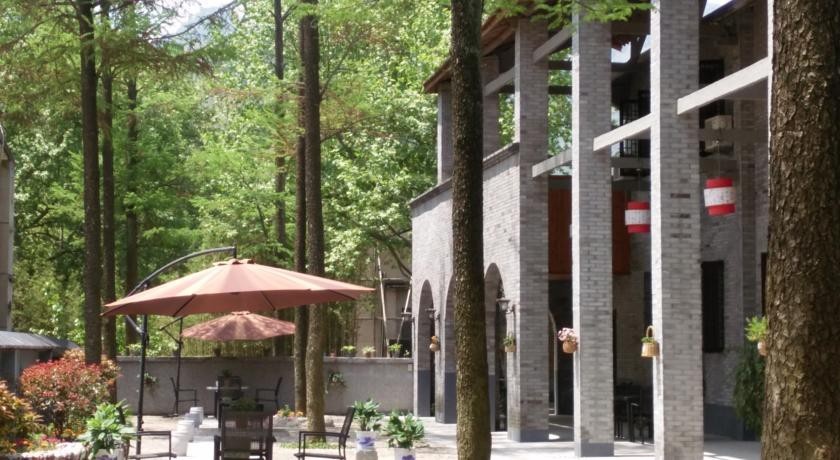 Moganshan Qingyanju Inn 