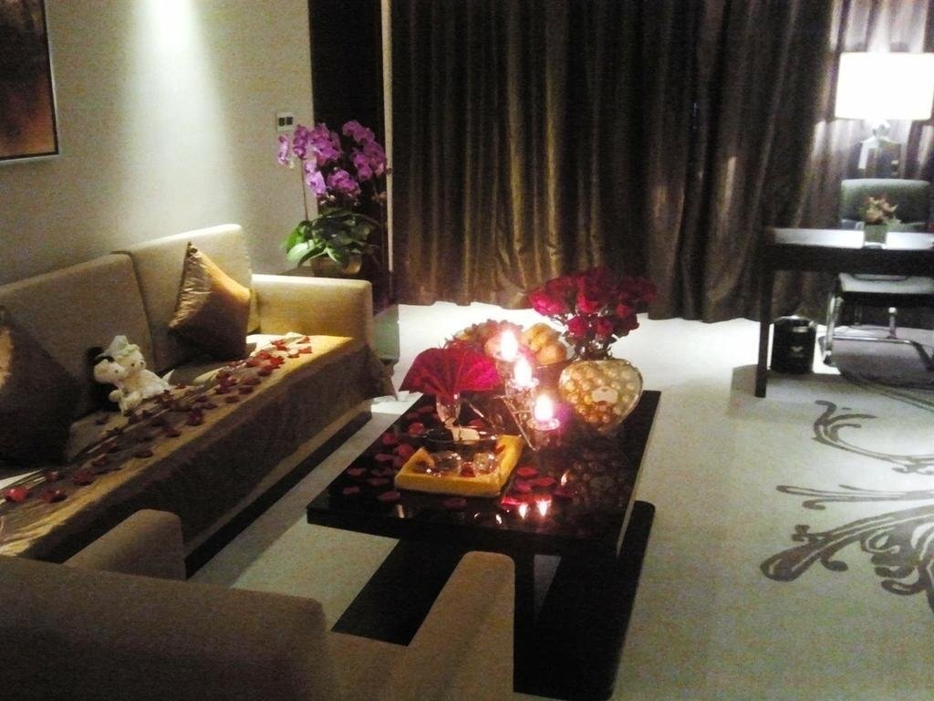 Easco Hotel 