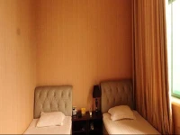 Ling County Hongji Business Hotel 