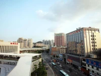 Jihua Business Hotel 