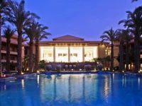 Dusit Thani Lake View Cairo 5*