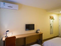 Home Inn Shanghai National Exhibition and Convention Centre East Yigang Road 