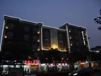Aventine Town Hotel 4*