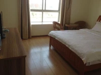Holiday Bay Express Hotel 