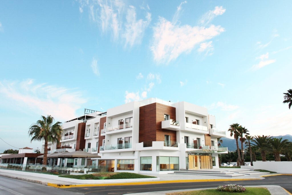 Elite City Resort 4*
