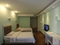 Blue Whale Minghai Hotel 