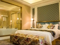 Zhongshan Louis Hotel 