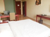 Nanchang Danfeng Bailu Business Hotel 