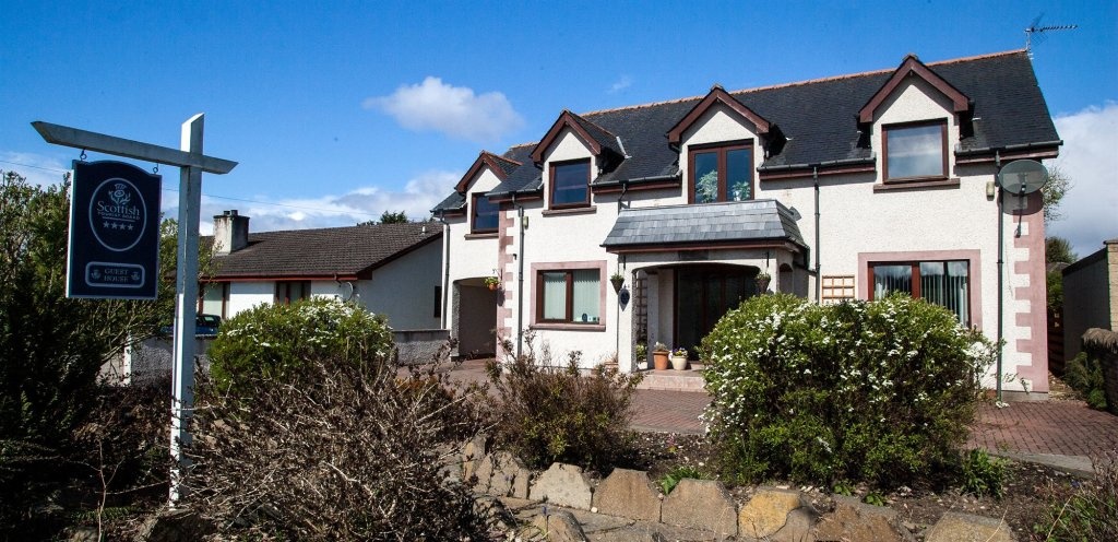 Dunhallin House 4*