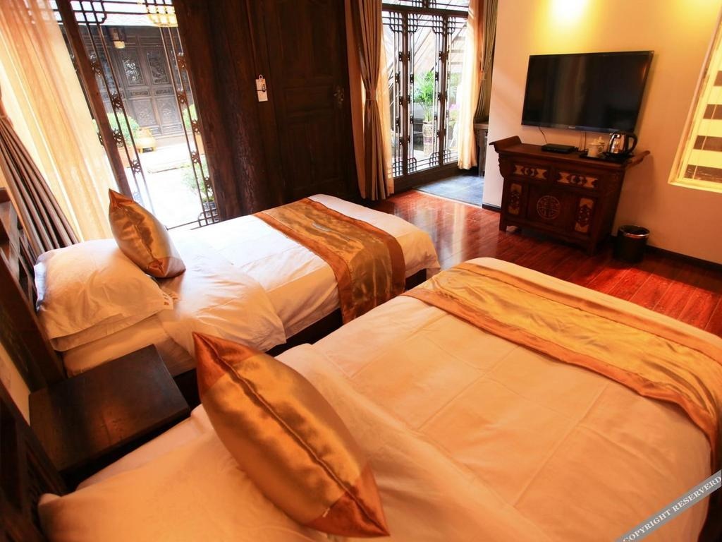 Lijiang Loulange Inn 2*