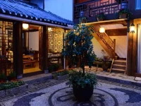 Lijiang Xianshe House 3*