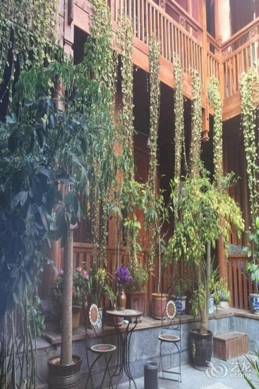 Lijiang encounter days inn 