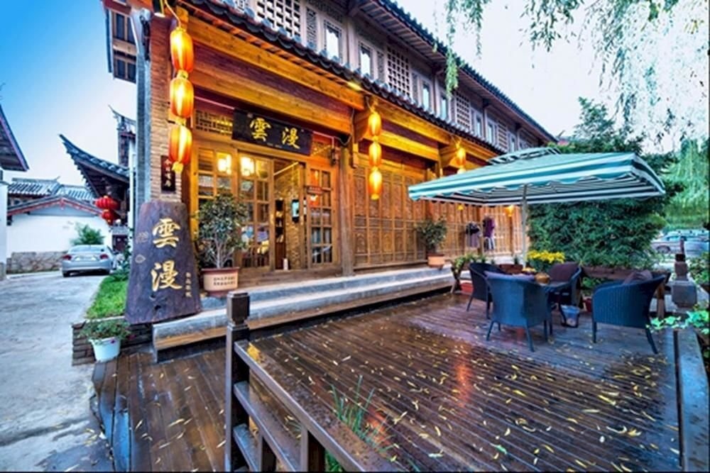 Lijiang Yunman Inn 