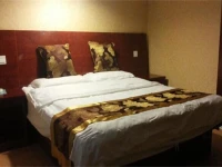 Urumqi Yuelai Inn 