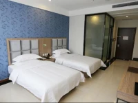 Huaxian Xingang Fashion Hotel 