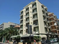 Continental Pietra Ligure 3*