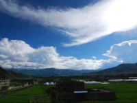 October Daocheng Youth Hostel 