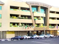 Oasis Court Hotel 