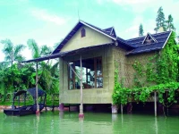 Chuanlord Holiday Hotel 
