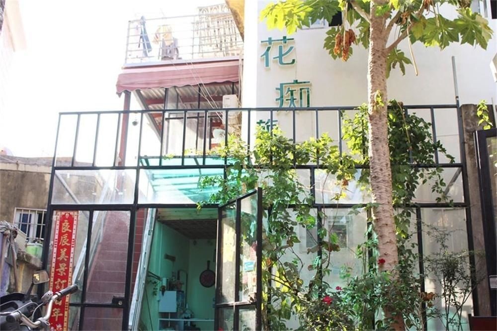 Huachi Youth Hostel 