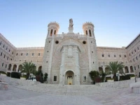 Notre Dame 3*