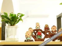 Jingle Backpackers 