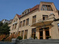 Deluxe Hotel Yerevan  3*