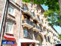 Penthouse Hotel &amp; Hostel 2*