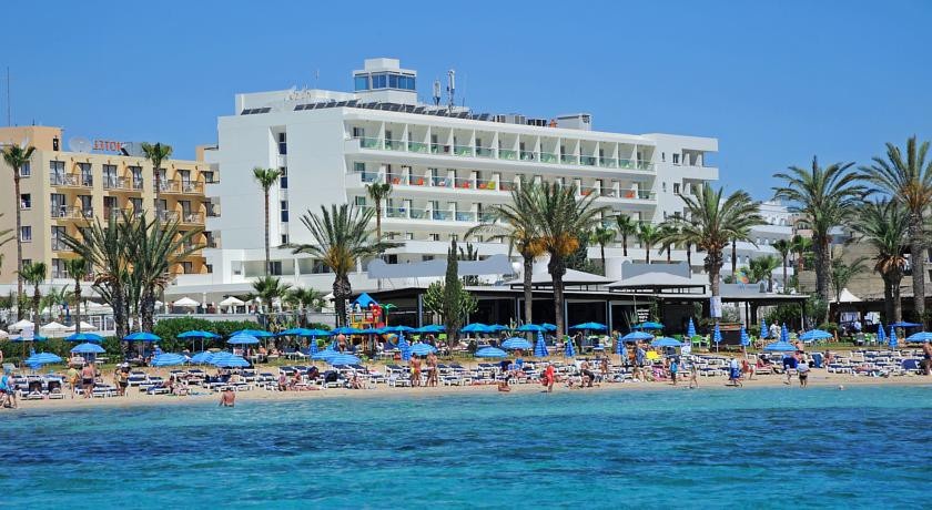 Nelia Beach Hotel 3*